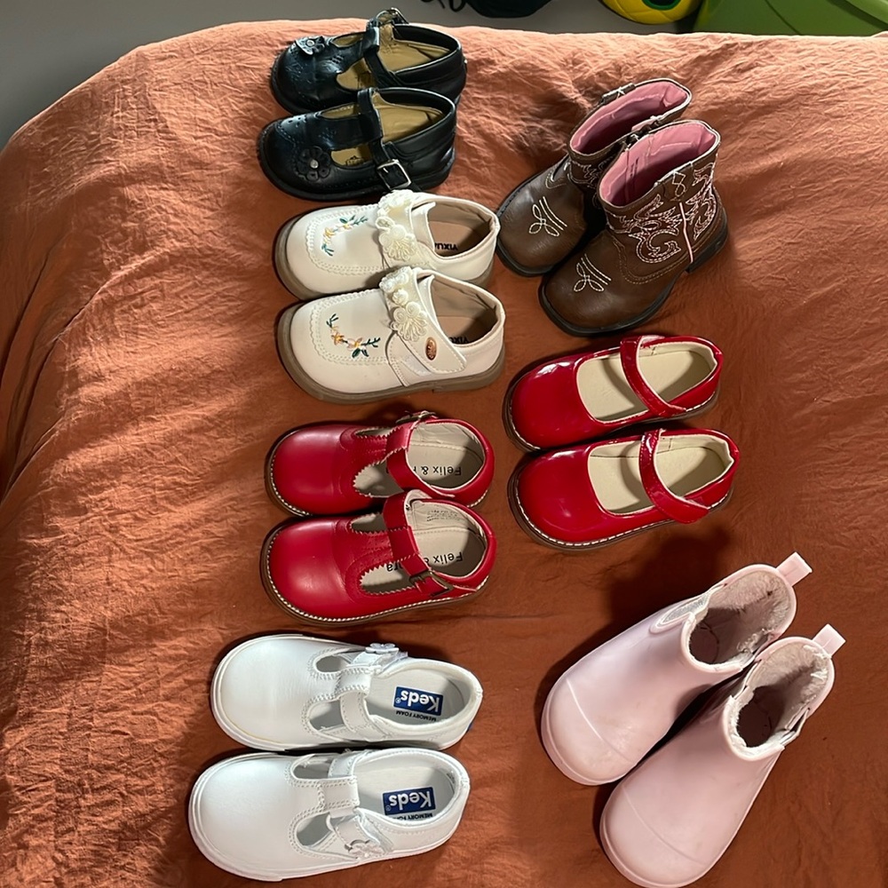7 pairs of Toddler girl shoes Bundle, size 5T or 5T fit